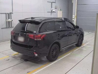 Mitsubishi OUTLANDER PHEV