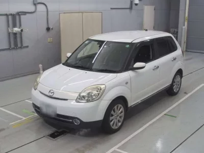 Mazda VERISA
