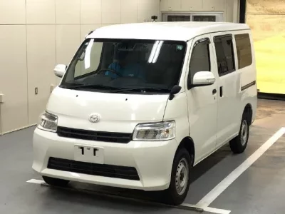 Mazda BONGO VAN