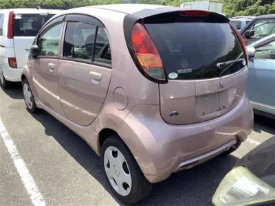 Mitsubishi I