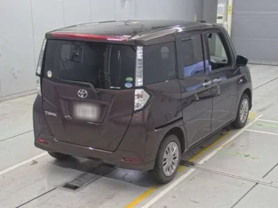 Toyota TANK