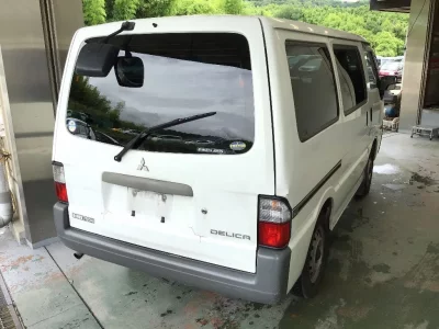 Mitsubishi DELICA