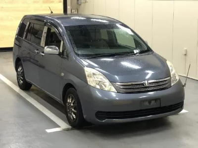 Toyota ISIS