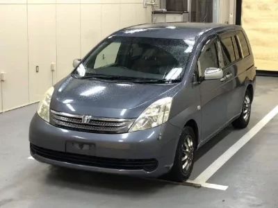 Toyota ISIS