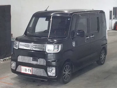 Toyota PIXIS MEGA