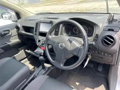 Nissan AD