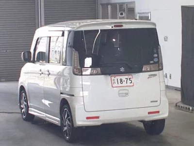 Suzuki SPACIA