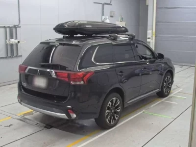 Mitsubishi OUTLANDER PHEV
