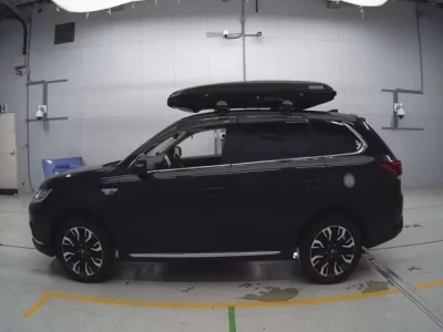 Mitsubishi OUTLANDER PHEV