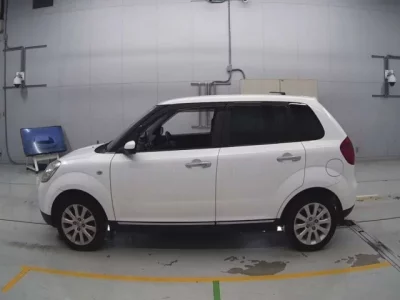 Mazda VERISA