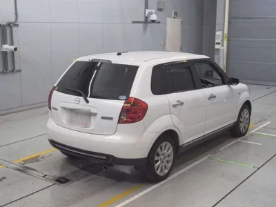 Mazda VERISA