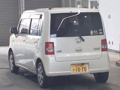 Daihatsu MOVE CONTE