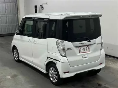 Mitsubishi EK SPACE