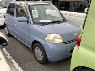 Daihatsu Esse
