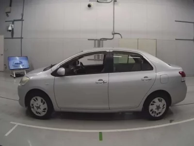 Toyota BELTA