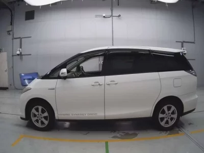 Toyota ESTIMA HYBRID
