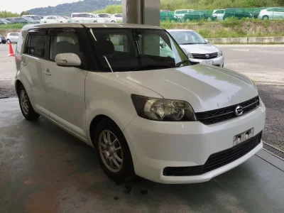 Toyota COROLLA RUMION