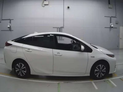 Toyota PRIUS PHV