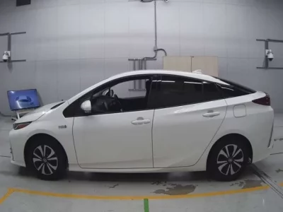 Toyota PRIUS PHV