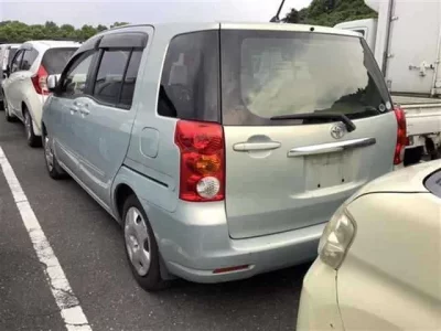 Toyota RAUM