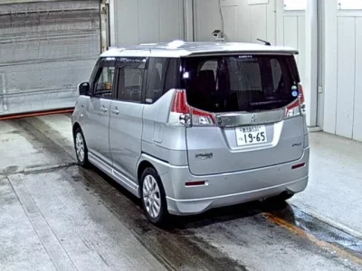 Mitsubishi DELICA D2