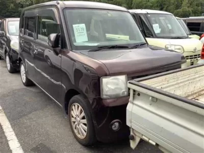 Daihatsu MOVE CONTE
