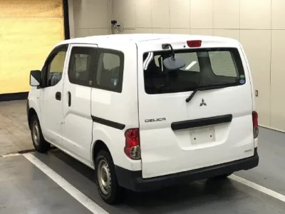 Mitsubishi DELICA