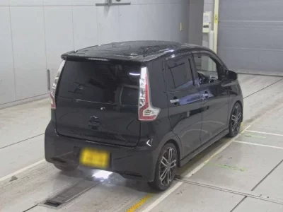 Mitsubishi EK CUSTOM