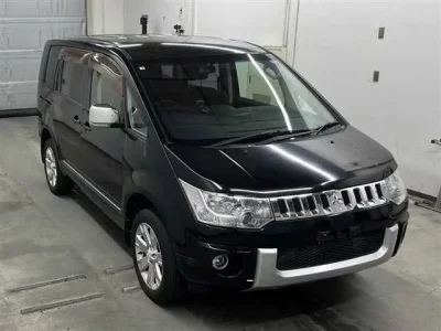 Mitsubishi DELICA D5