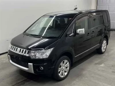 Mitsubishi DELICA D5