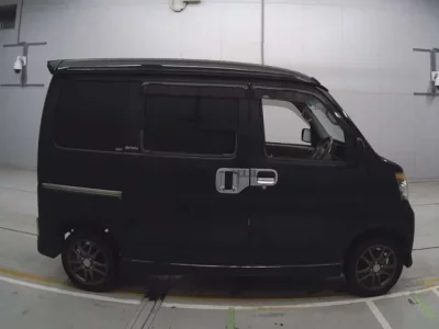 Daihatsu Atrai Wagon
