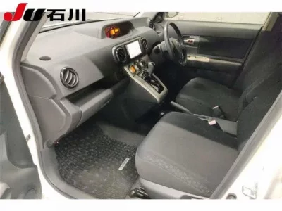Toyota COROLLA RUMION