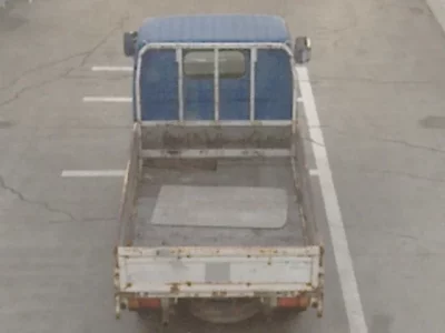 Isuzu ELF TRUCK