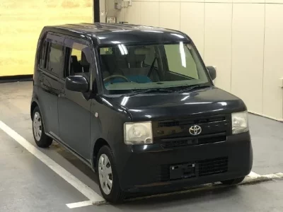 Toyota PIXIS SPACE
