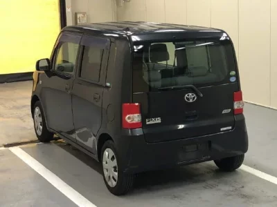 Toyota PIXIS SPACE