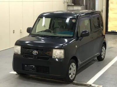 Toyota PIXIS SPACE