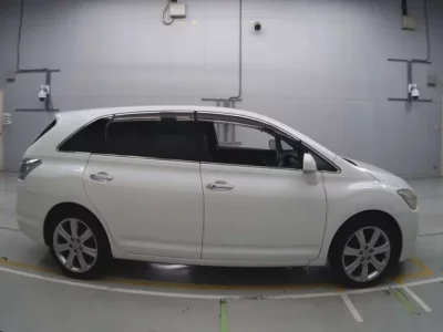 Toyota MARK X ZIO