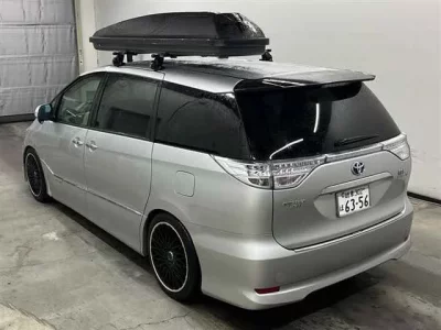 Toyota ESTIMA HYBRID