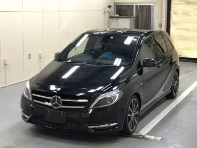 Mercedes-Benz B CLASS