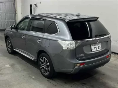 Mitsubishi OUTLANDER PHEV