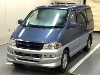 Toyota HIACE REGIUS