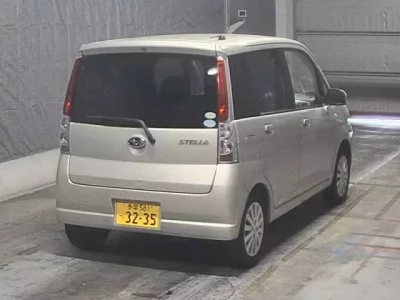 Subaru STELLA
