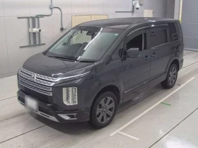 Mitsubishi DELICA D5