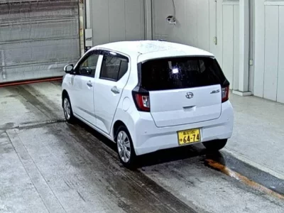 Daihatsu MIRA E S