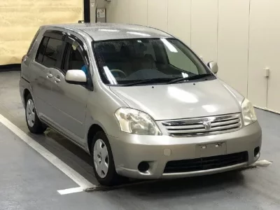 Toyota RAUM