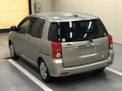 Toyota RAUM