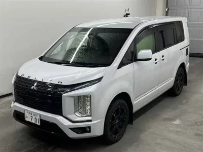 Mitsubishi DELICA D5