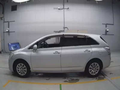Toyota MARK X ZIO
