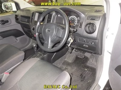 Nissan AD
