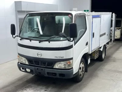 Hino DUTRO